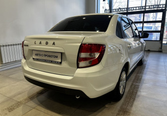 Подержанный автомобиль LADA (ВАЗ) Granta Sedan 2023 года (6 фото)