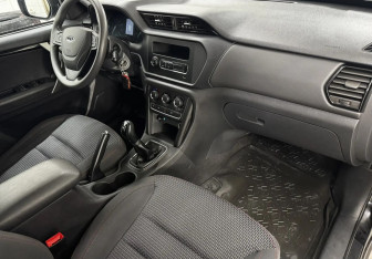 Подержанный автомобиль Chery Tiggo 3 2019 года (11 фото)