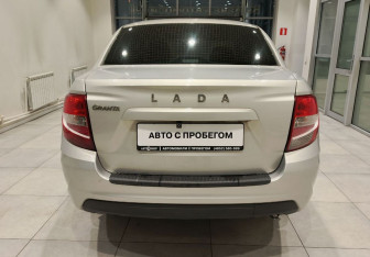 Подержанный автомобиль LADA (ВАЗ) Granta Sedan 2018 года (7 фото)