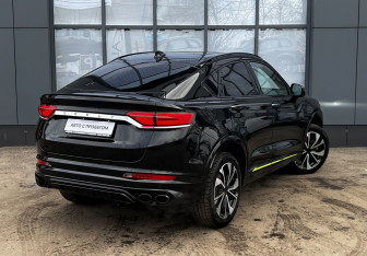 Подержанный автомобиль Geely Tugella 2022 года (6 фото)