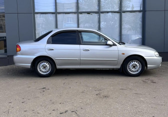 Подержанный автомобиль Kia Spectra Sedan 2008 года (6 фото)