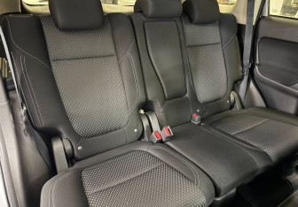 Подержанный автомобиль Mitsubishi Outlander 2021 года (10 фото)