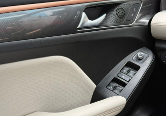 Подержанный автомобиль Haval Jolion 2024 года (16 фото)