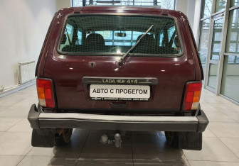 Подержанный автомобиль LADA (ВАЗ) 2121 (4x4) 2015 года (7 фото)
