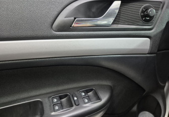 Подержанный автомобиль Skoda Octavia Wagon 2013 года (14 фото)