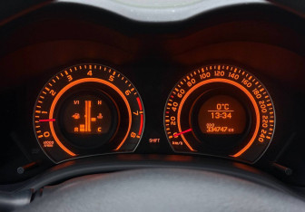 Подержанный автомобиль Toyota Corolla Sedan 2007 года (12 фото)