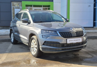 Подержанный автомобиль Skoda Karoq 2020 года (3 фото)