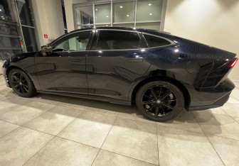 Подержанный автомобиль Changan UNI-V 2022 года (7 фото)