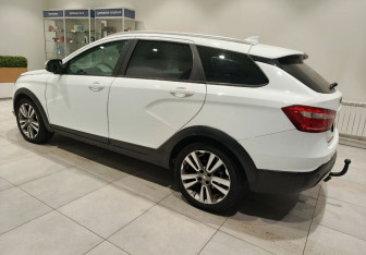 Подержанный автомобиль LADA (ВАЗ) Vesta Wagon 2020 года (4 фото)