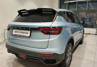 Подержанный автомобиль Geely Coolray 2024 года (10 фото)