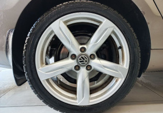 Подержанный автомобиль Volkswagen Passat Wagon 2011 года (9 фото)