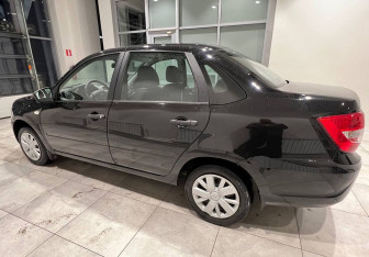 Подержанный автомобиль LADA (ВАЗ) Granta Sedan 2021 года (8 фото)