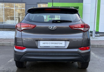 Подержанный автомобиль Hyundai Tucson 2016 года (6 фото)