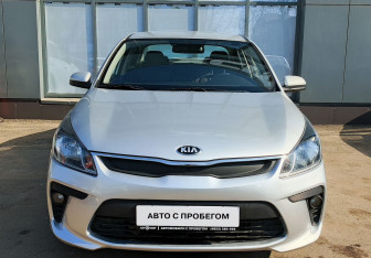 Подержанный автомобиль Kia Rio Sedan 2017 года (2 фото)