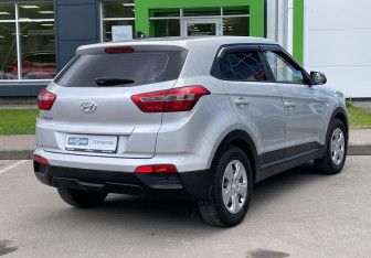 Подержанный автомобиль Hyundai Creta 2017 года (5 фото)