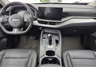 Подержанный автомобиль Haval F7x 2022 года (9 фото)