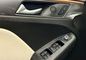 Подержанный автомобиль Haval Jolion 2025 года (18 фото)