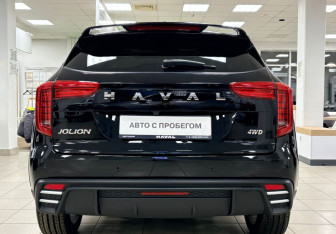Подержанный автомобиль Haval Jolion 2025 года (6 фото)