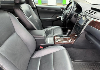Подержанный автомобиль Toyota Camry Sedan 2014 года (9 фото)