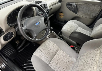 Подержанный автомобиль LADA (ВАЗ) Kalina Hatchback 2007 года (9 фото)