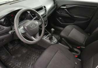 Подержанный автомобиль LADA (ВАЗ) Vesta Sedan 2017 года (11 фото)