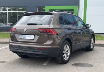 Подержанный автомобиль Volkswagen Tiguan 2017 года (5 фото)