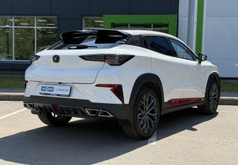 Подержанный автомобиль Changan UNI-T 2023 года (5 фото)