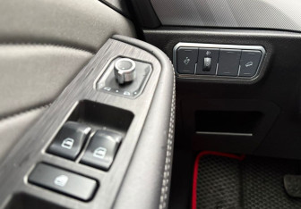 Подержанный автомобиль Haval F7x 2022 года (15 фото)