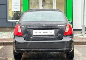 Подержанный автомобиль Daewoo Gentra Sedan 2013 года (6 фото)