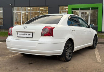 Подержанный автомобиль Toyota Avensis Sedan 2007 года (5 фото)