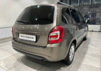 Подержанный автомобиль LADA (ВАЗ) Granta Wagon 2020 года (5 фото)