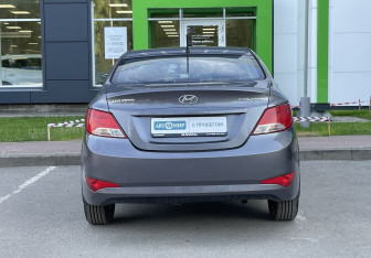 Подержанный автомобиль Hyundai Solaris Sedan 2015 года (6 фото)