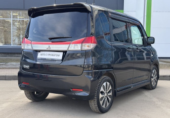 Подержанный автомобиль Mitsubishi Delica D:2 Compactvan 2015 года (5 фото)
