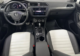 Подержанный автомобиль Volkswagen Tiguan 2018 года (10 фото)