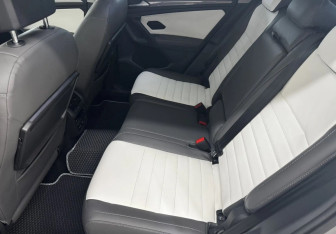 Подержанный автомобиль Volkswagen Tiguan 2018 года (12 фото)
