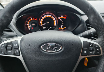 Подержанный автомобиль LADA (ВАЗ) Vesta Wagon 2021 года (16 фото)