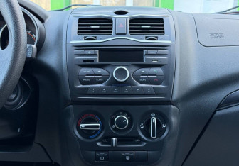 Подержанный автомобиль LADA (ВАЗ) Granta Liftback 2024 года (13 фото)