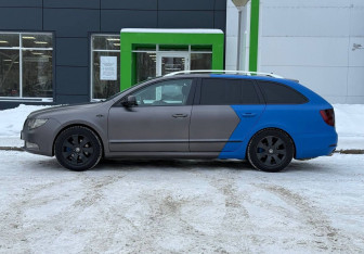 Подержанный автомобиль Skoda Superb Wagon 2012 года (8 фото)