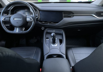 Подержанный автомобиль Haval F7 2021 года (9 фото)