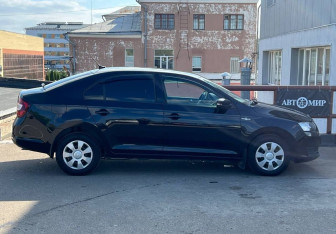 Подержанный автомобиль Skoda Rapid Liftback 2019 года (4 фото)