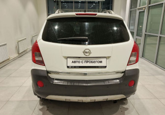 Подержанный автомобиль Opel Antara 2013 года (7 фото)
