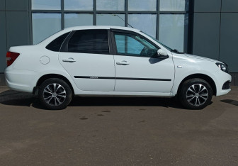 Подержанный автомобиль LADA (ВАЗ) Granta Sedan 2023 года (4 фото)