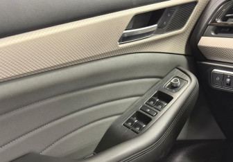 Подержанный автомобиль Haval F7 2023 года (15 фото)