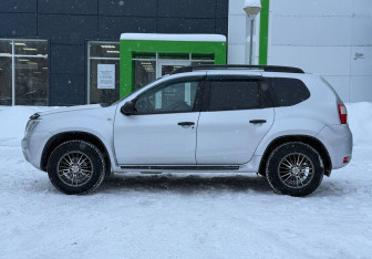 Подержанный автомобиль Nissan Terrano 2021 года (7 фото)