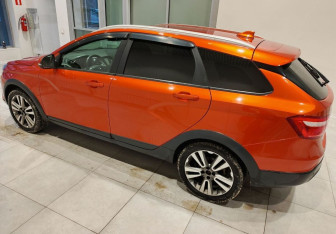 Подержанный автомобиль LADA (ВАЗ) Vesta Wagon 2021 года (4 фото)