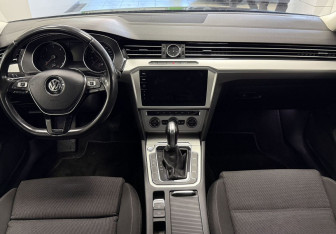 Подержанный автомобиль Volkswagen Passat Wagon 2017 года (11 фото)