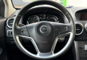 Подержанный автомобиль Opel Antara 2013 года (12 фото)
