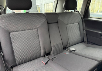 Подержанный автомобиль Opel Meriva 2008 года (11 фото)