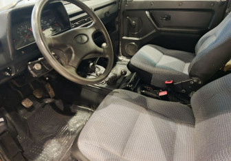 Подержанный автомобиль LADA (ВАЗ) 2121 (4x4) 2015 года (10 фото)