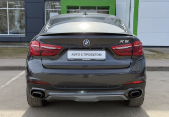 Подержанный автомобиль BMW X6 2016 года (6 фото)